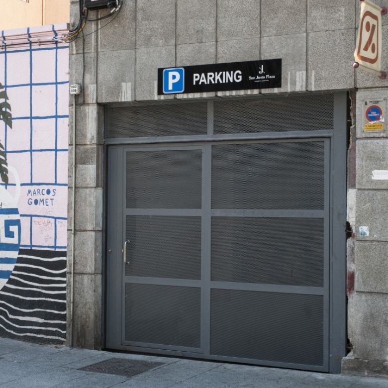 PARKING PRIVADO